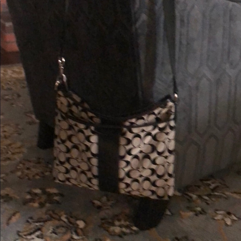 Coach bag medium size